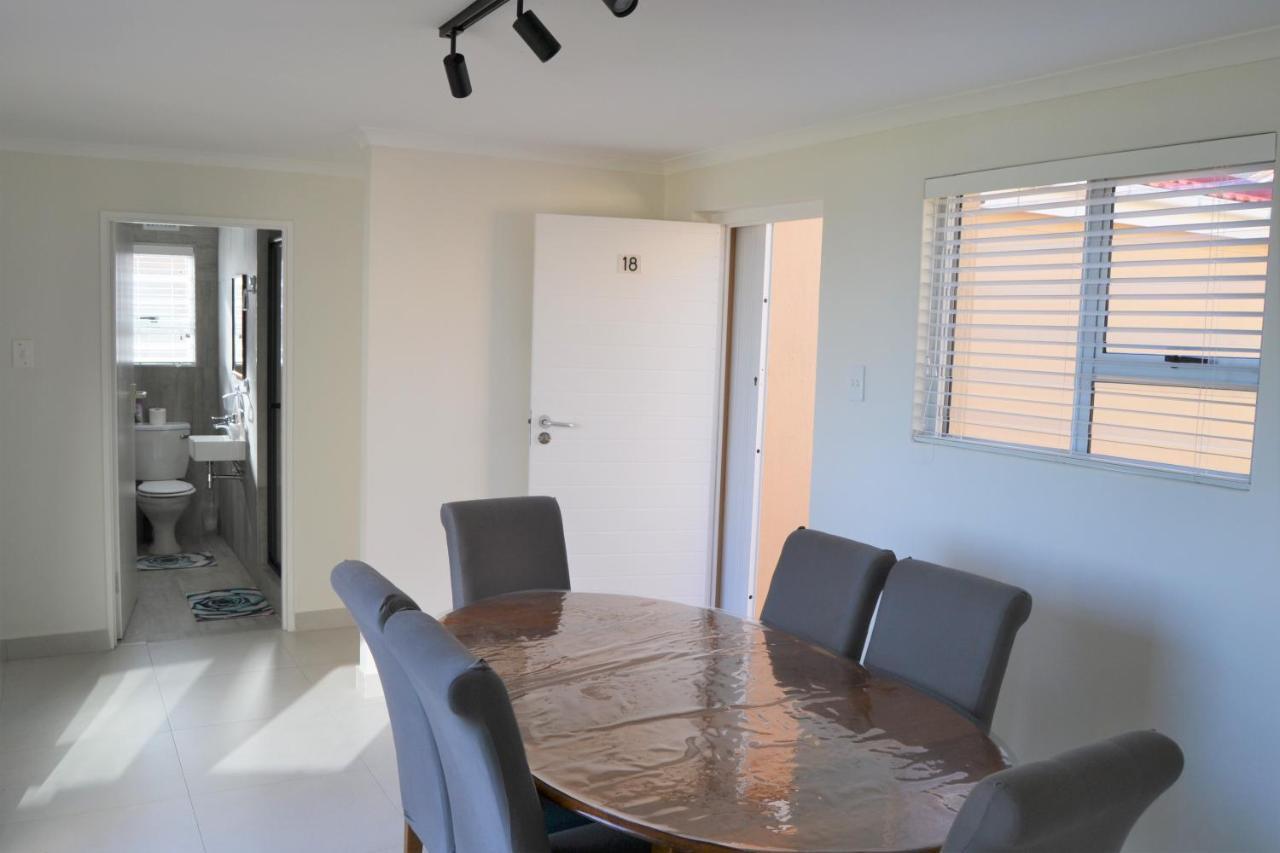 Hermanus Beach Club - Le Maree House 18 Екстер'єр фото